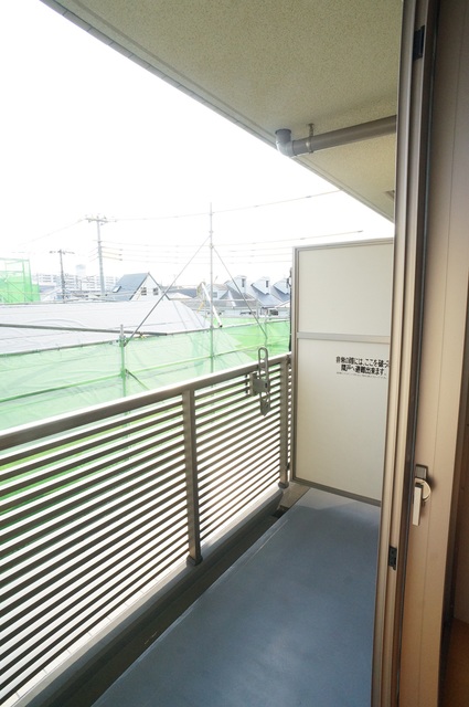 バルコニー　参考写真（同建物別部屋のものです）