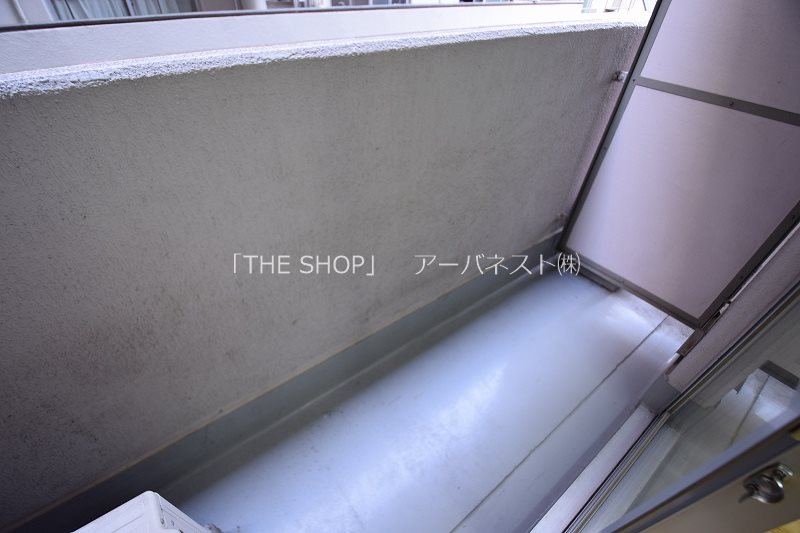 バルコニー　別部屋の参考写真です。