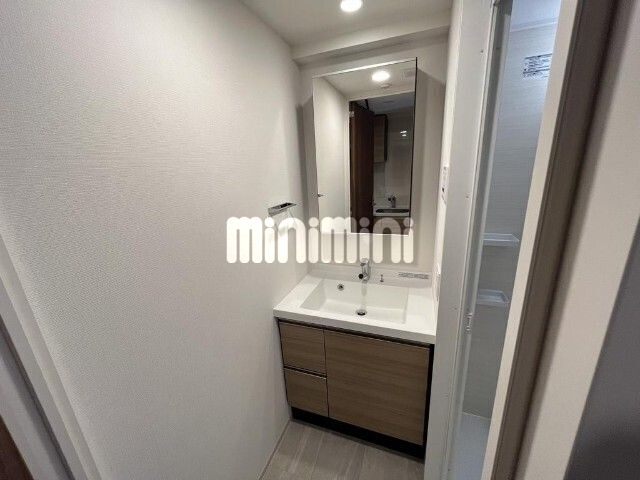 洗面設備　同タイプ別部屋の参考写真です。