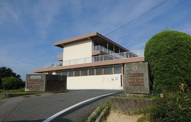 小学校　津宮小学校（小学校）まで400m