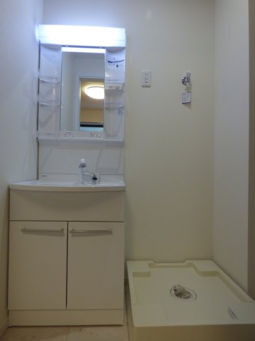 洗面設備　※同物件・同タイプの写真です。