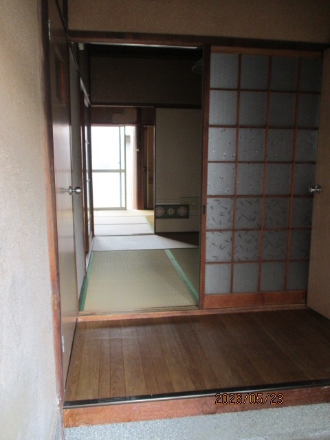 堺市西区津久野町3丁平屋2戸1の玄関写真