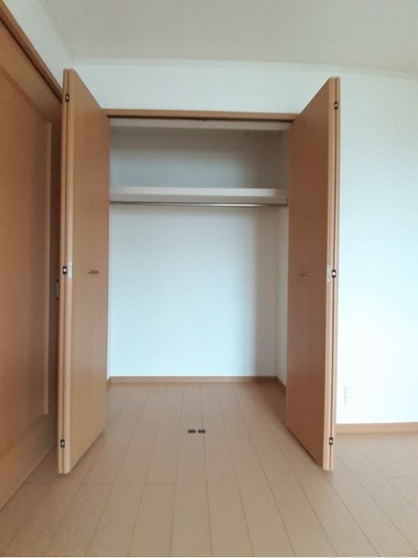 収納　図面と現状に相違がある場合には現状を優先