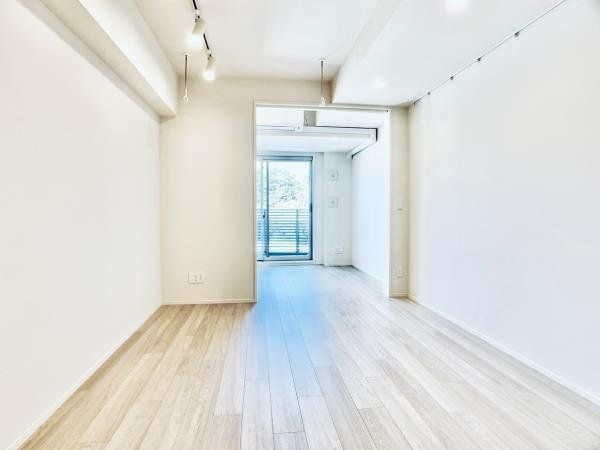 居室・リビング　※同タイプの別のお部屋です。