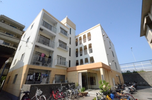 建物外観　敷地内に駐輪場があります！