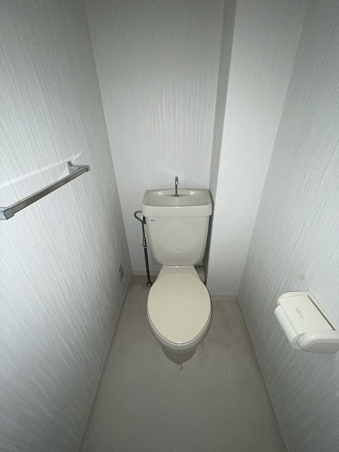 トイレ　清潔感のあるトイレです
