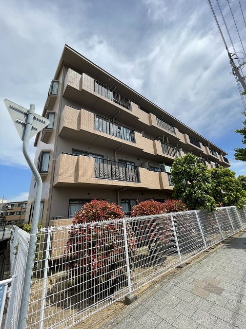 建物外観　外観は落ち着いています