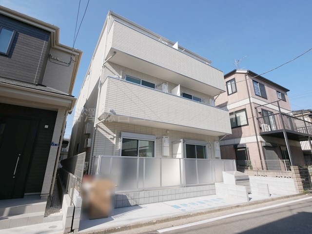 建物外観　Ｌｅａｆ　Ｈｉｌｌｓ　Ｋａｍｉｆｕｋｕｏｋａ