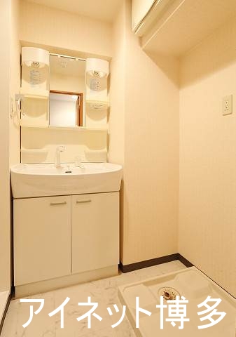 洗面設備　朝の支度はこちらでバッチリ