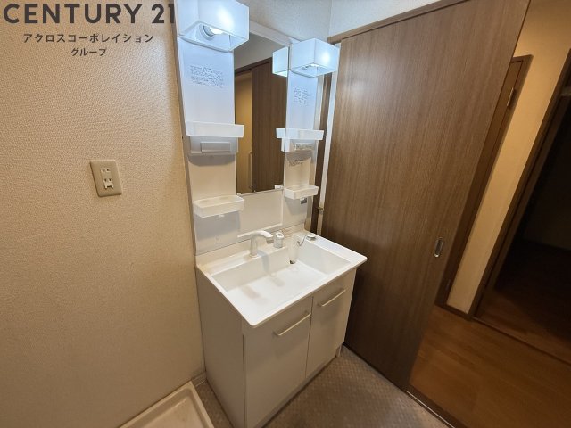 トイレ　コンパクトで使いやすいトイレです♪