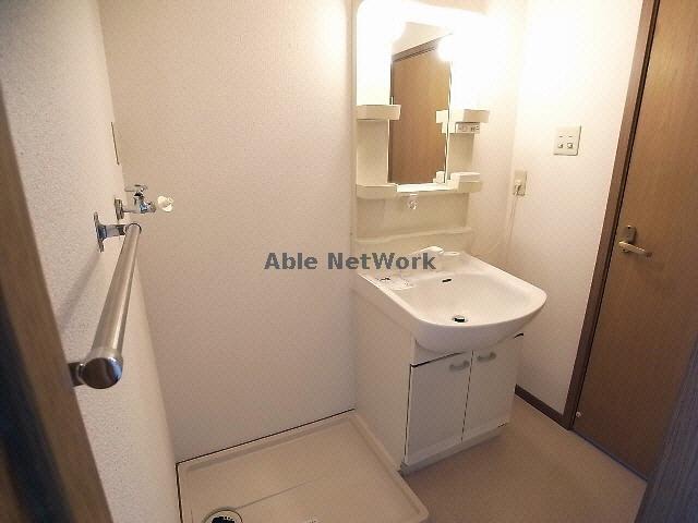 洗面設備　※同型参考写真