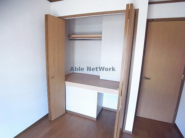 収納　※同型参考写真