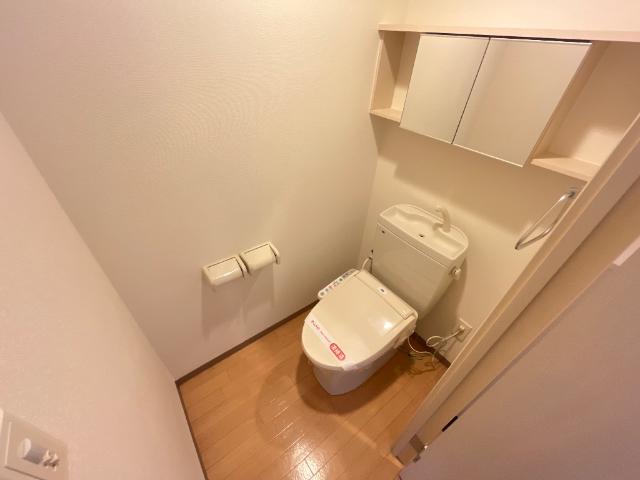 トイレ　シャワー付トイレ