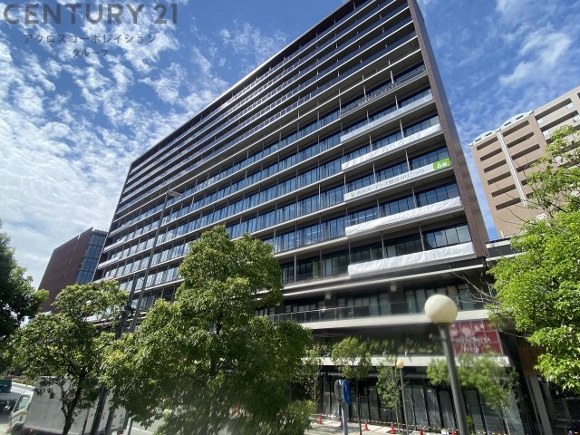 建物外観　オートロックで外部の人間が簡単に出入りできないため安心です。