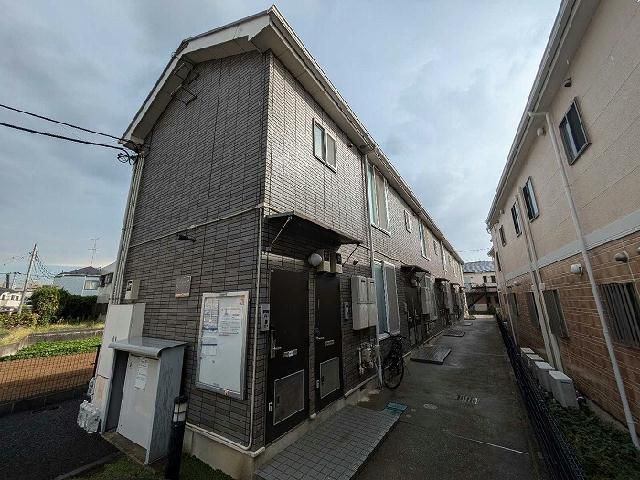 建物外観　最寄り駅徒歩7分の物件