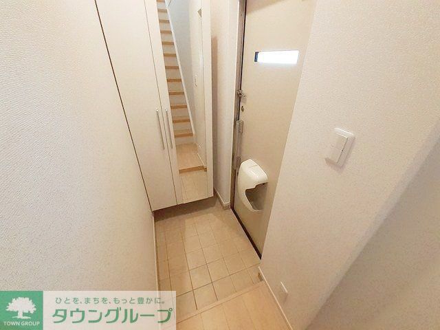 玄関　★お問い合わせはタウンハウジングまで★
