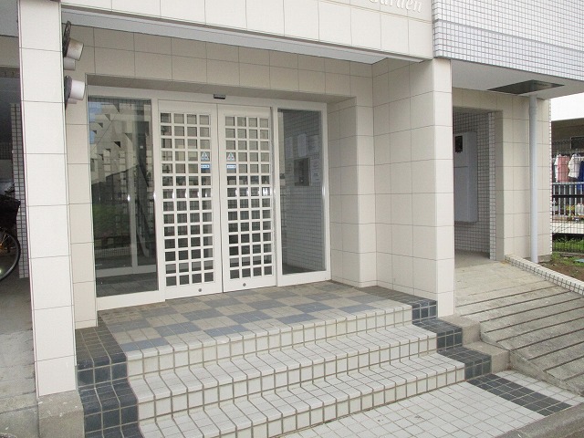 エントランス　別角度部屋写真