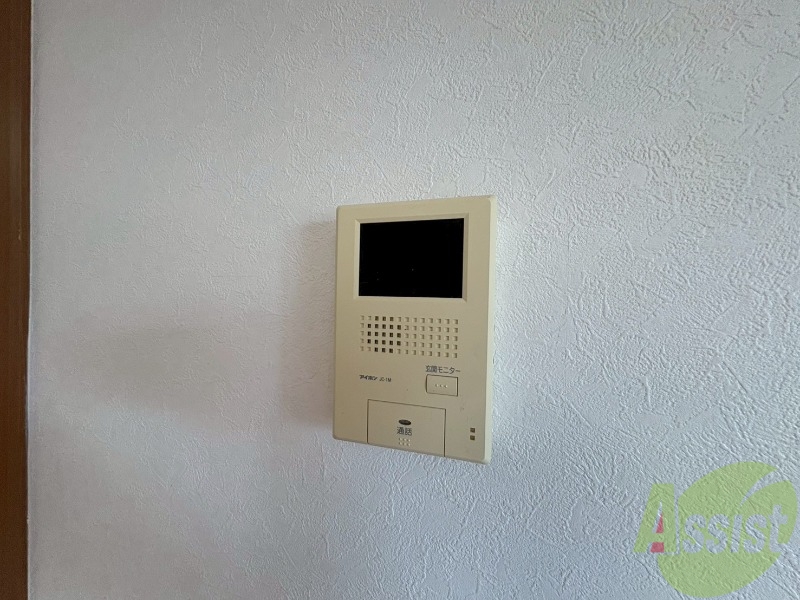 セキュリティ　ＴＶモニター付インターホンです。来客者の顔が見えるので安心！