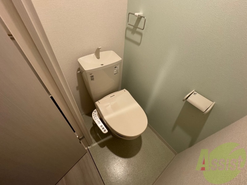 トイレ　トイレです。ウォシュレット付を探している方、おすすめです。