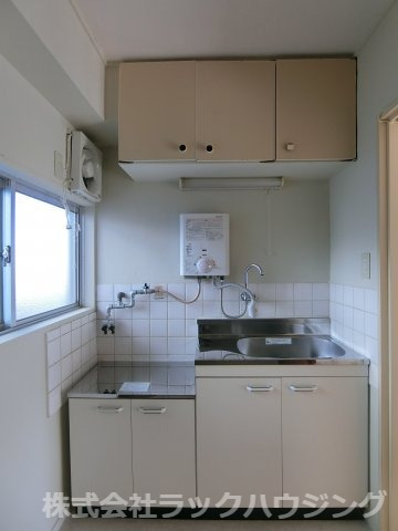 キッチン　お部屋探しはラックハウジング♪