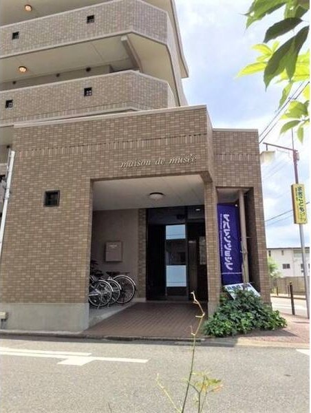 エントランス　初期費用分割可★ご希望の場所まで無料送迎サービス付♪