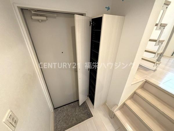 ＪＲ片町線 放出駅 徒歩5分 2階建 築10年の玄関写真