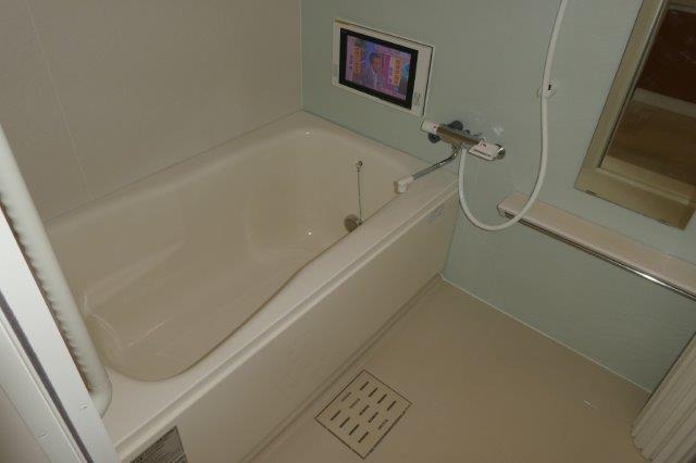 バス・シャワールーム　追い炊き付き