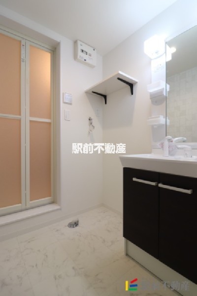 洗面設備　※類似間取り物件の写真です。現況優先