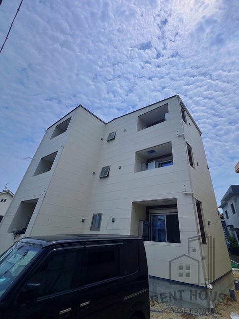 建物外観　外観（建設中）