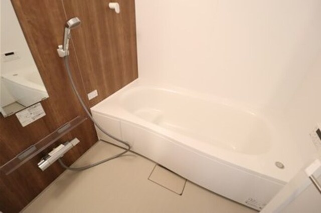 バス・シャワールーム　浴室