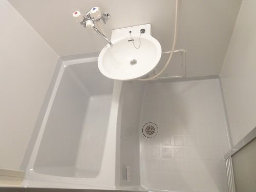 バス・シャワールーム　参考写真。