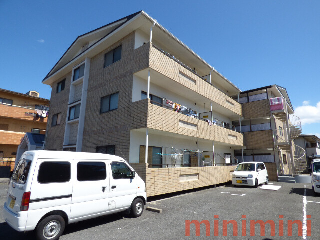 大阪モノレール本線 沢良宜駅 徒歩4分 3階建 築36年の外観写真