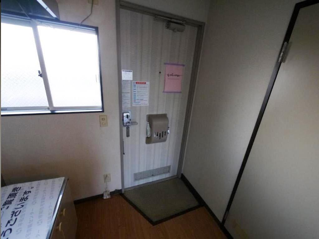 ドミール宮町の玄関写真