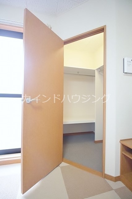 収納　ウォークインクローゼット