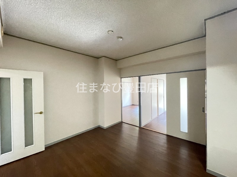 居室・リビング　同型別部屋写真
