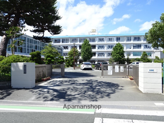 小学校　城北小学校（小学校）まで322m