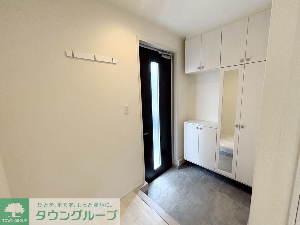 安行原戸建の玄関写真