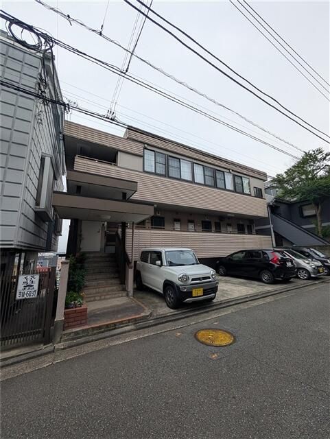 建物外観　礼金無し　落ち着いた雰囲気の外観です