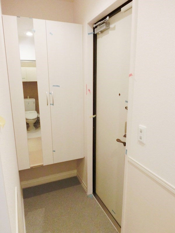 玄関　同建物参考写真