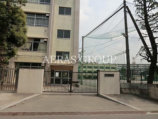 中学校　板橋区立板橋第三中学校（中学校）まで780m