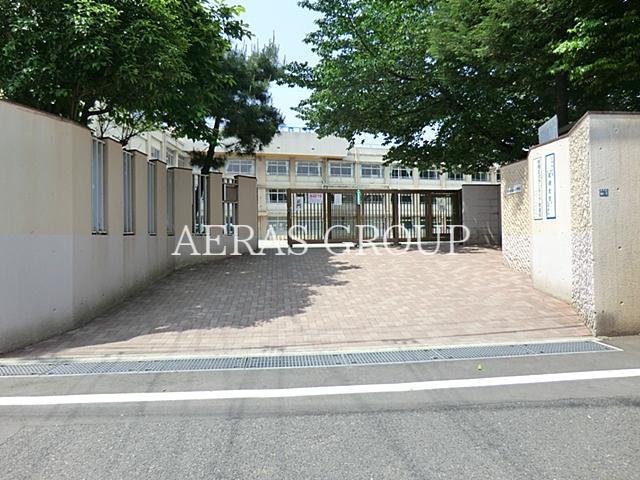 小学校　板橋区立板橋第八小学校（小学校）まで256m