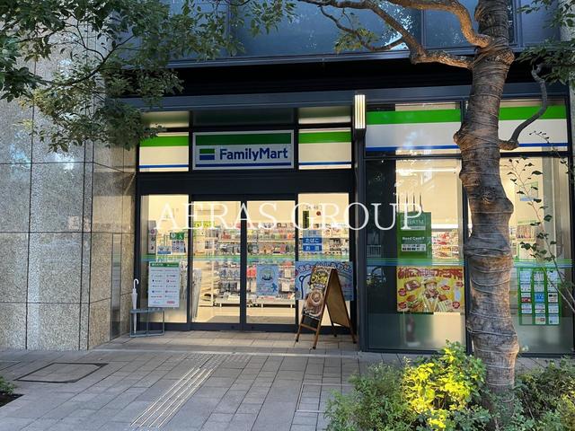 コンビニ　ファミリーマート 文京春日白山通り店（コンビニ）まで185m