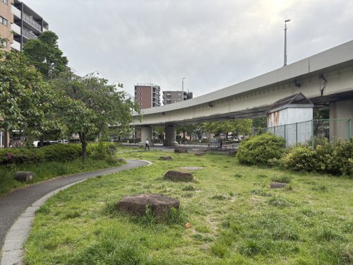 公園　阪東橋公園（公園）まで2218m