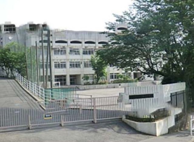 小学校　川崎市立平小学校（小学校）まで777m