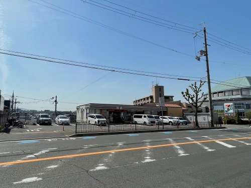コンビニ　セブンイレブン 豊中桜の町6丁目店（コンビニ）まで198m