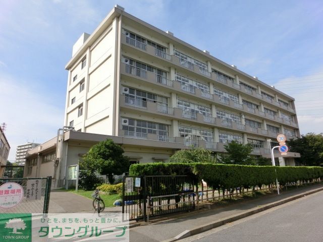 小学校　小仲台南小学校（小学校）まで460m