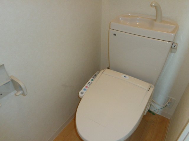 トイレ　シャワー付トイレ