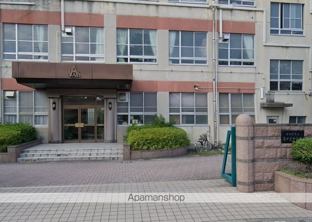 中学校　あずま中学校（中学校）まで428m