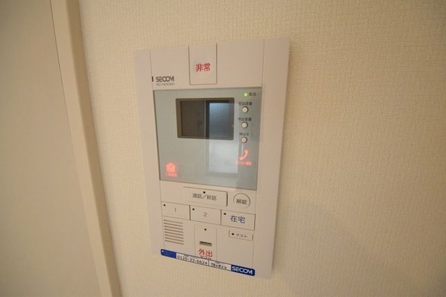 セキュリティ　モニター付きインターフォン