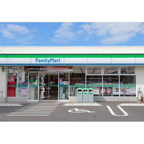 コンビニ　ファミリーマート盛岡高松店（コンビニ）まで660m